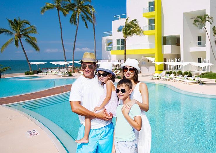 ¡EL INVIERNO SE DISFRUTA MÁS VIAJANDO! Krystal Urban® Aeropuerto Ciudad de México ¡EL INVIERNO SE DISFRUTA MÁS VIAJANDO! Krystal Urban® Aeropuerto Ciudad de México