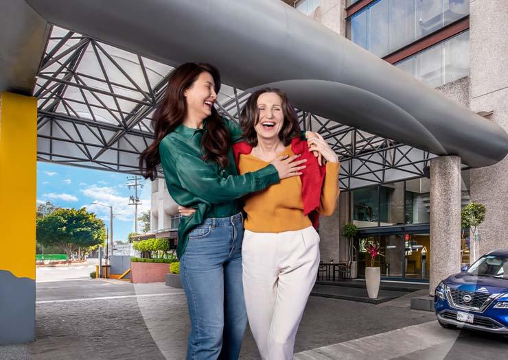 CELEBRA A MAMÁ CON UN VIAJE Krystal Urban® Aeropuerto Ciudad de México CELEBRA A MAMÁ CON UN VIAJE Krystal Urban® Aeropuerto Ciudad de México