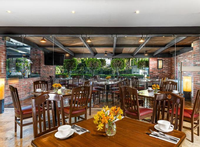 Restaurante Cantina R1 Krystal Urban® Aeropuerto Ciudad de México Restaurante Cantina R1 Krystal Urban® Aeropuerto Ciudad de México